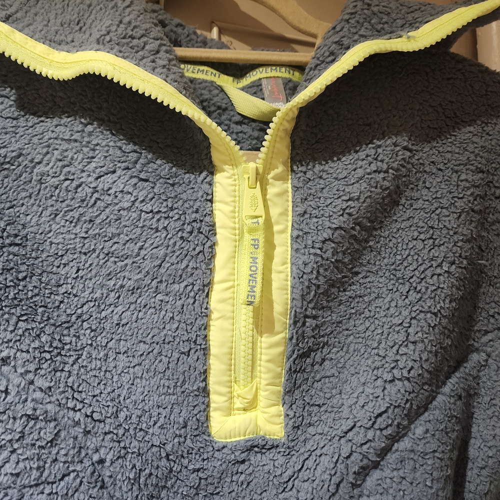 Last One! FP Movement Mountain High Fleece In Flint/Sour Citrus M NWT Price Firm - Picture 4 of 6
